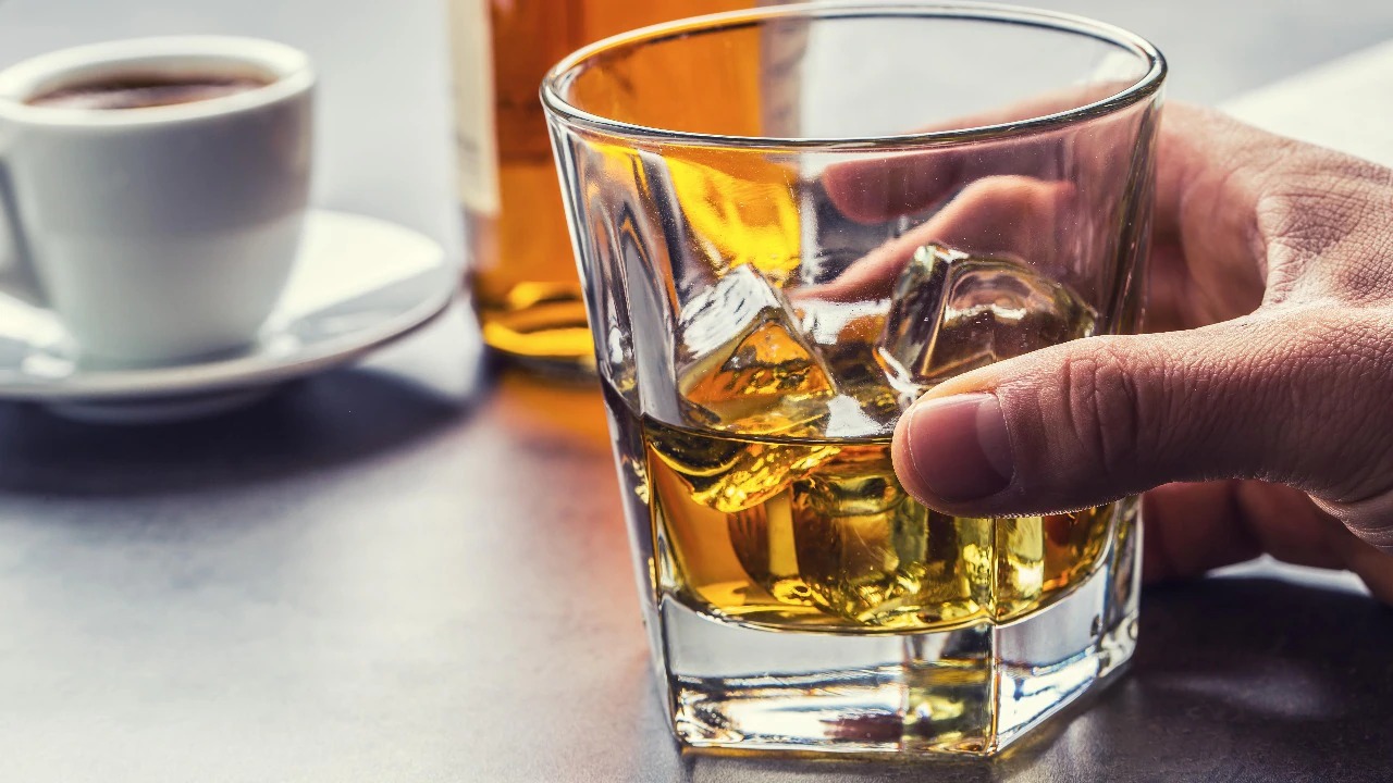 কুয়েতে ভেজাল মদ পানে ২৩ মৃত্যু, বাংলাদেশি গ্রেপ্তার